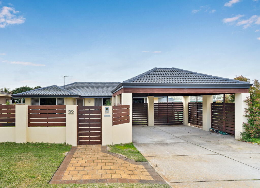 MAX02379 scaled e1723175244506 $700 PER WEEK - 32 Tolworth Way EMBLETON WA 5