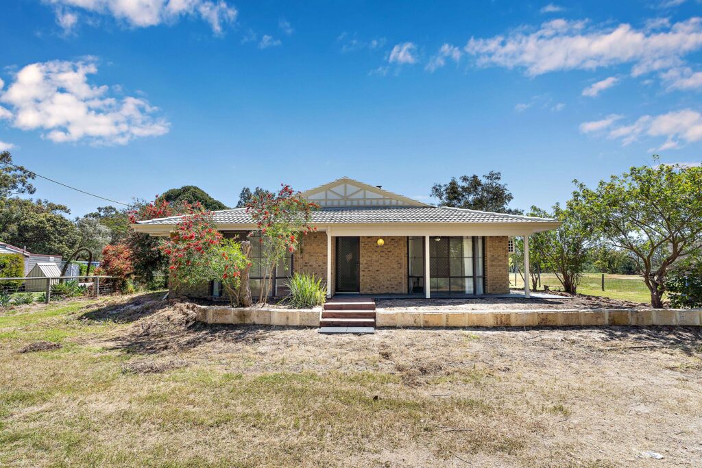 MAX07823 8 ALICE ROAD, CARDUP WA 5