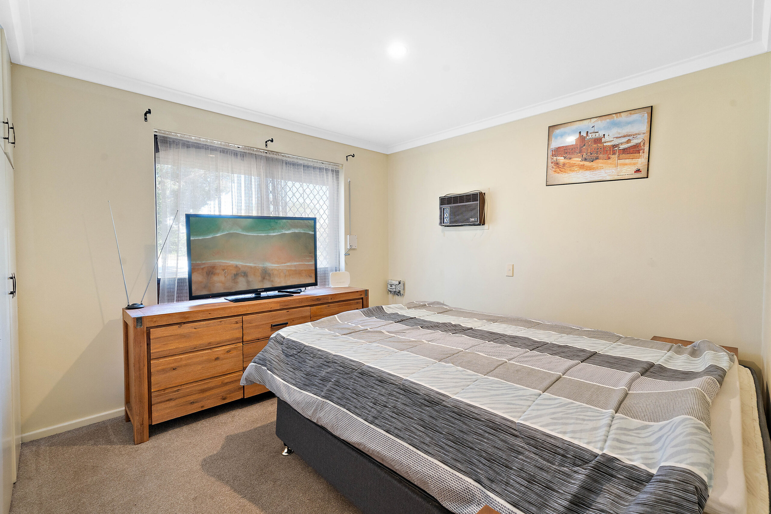 Home for Sale in Kelmscott