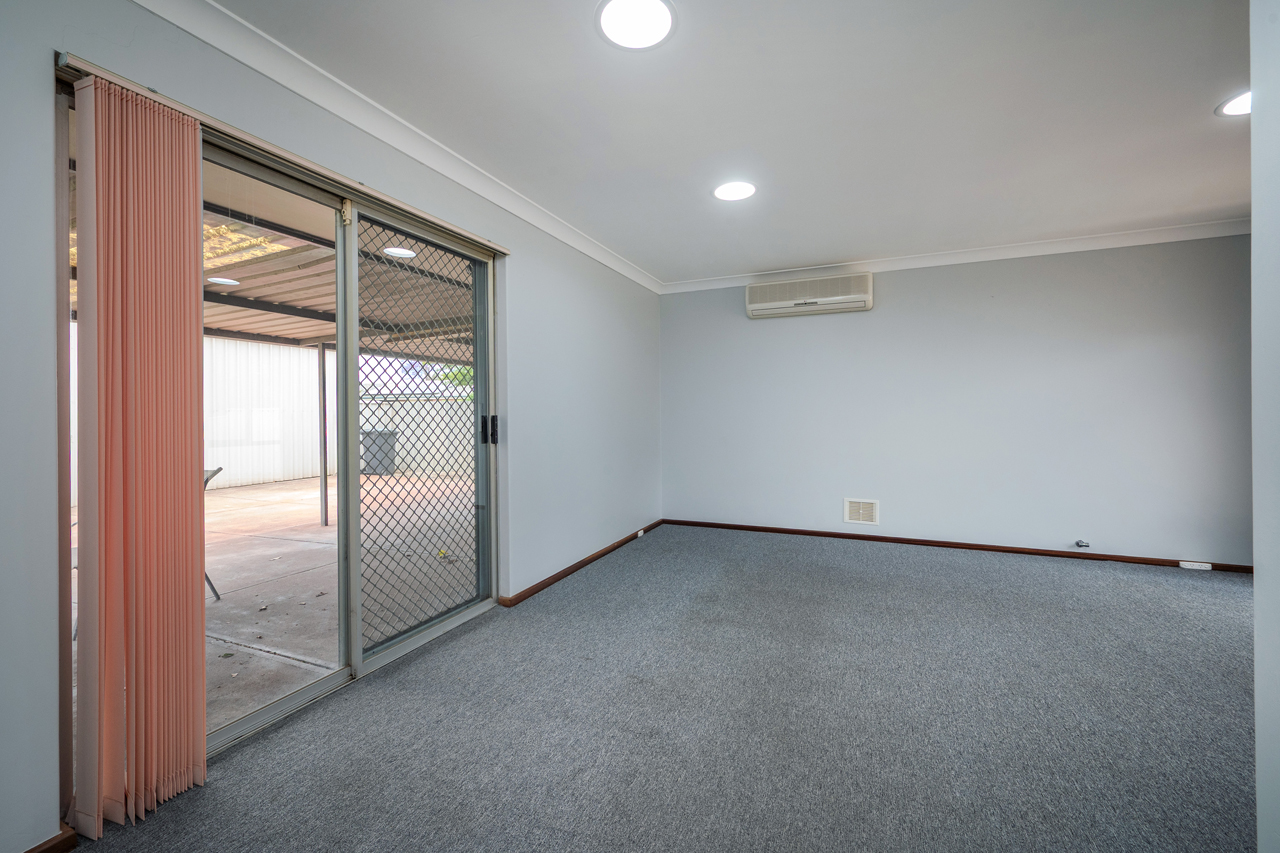 House for Sale Kelmscott