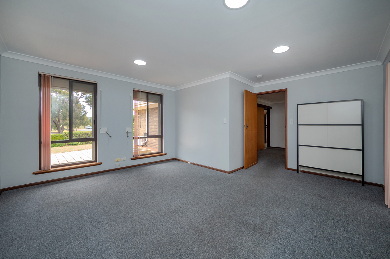 House for Sale Kelmscott