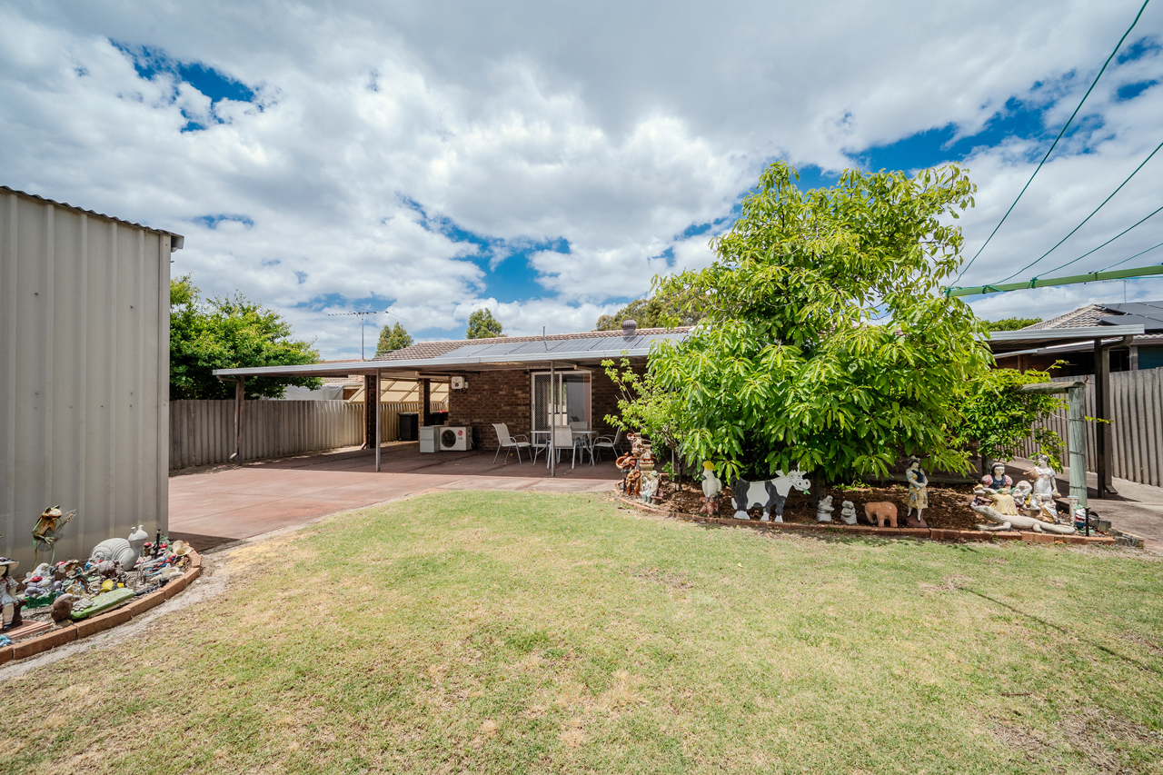 House for Sale Kelmscott
