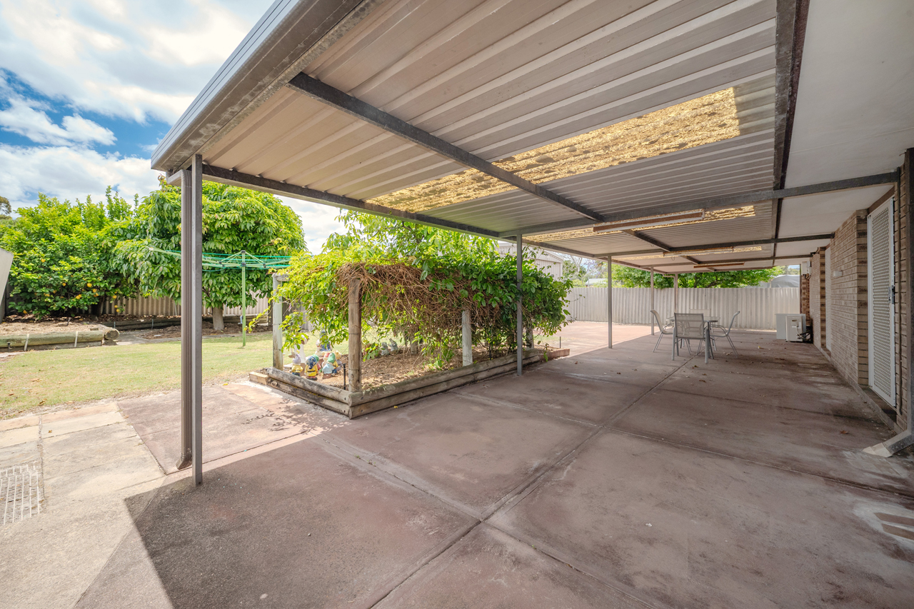 House for Sale Kelmscott