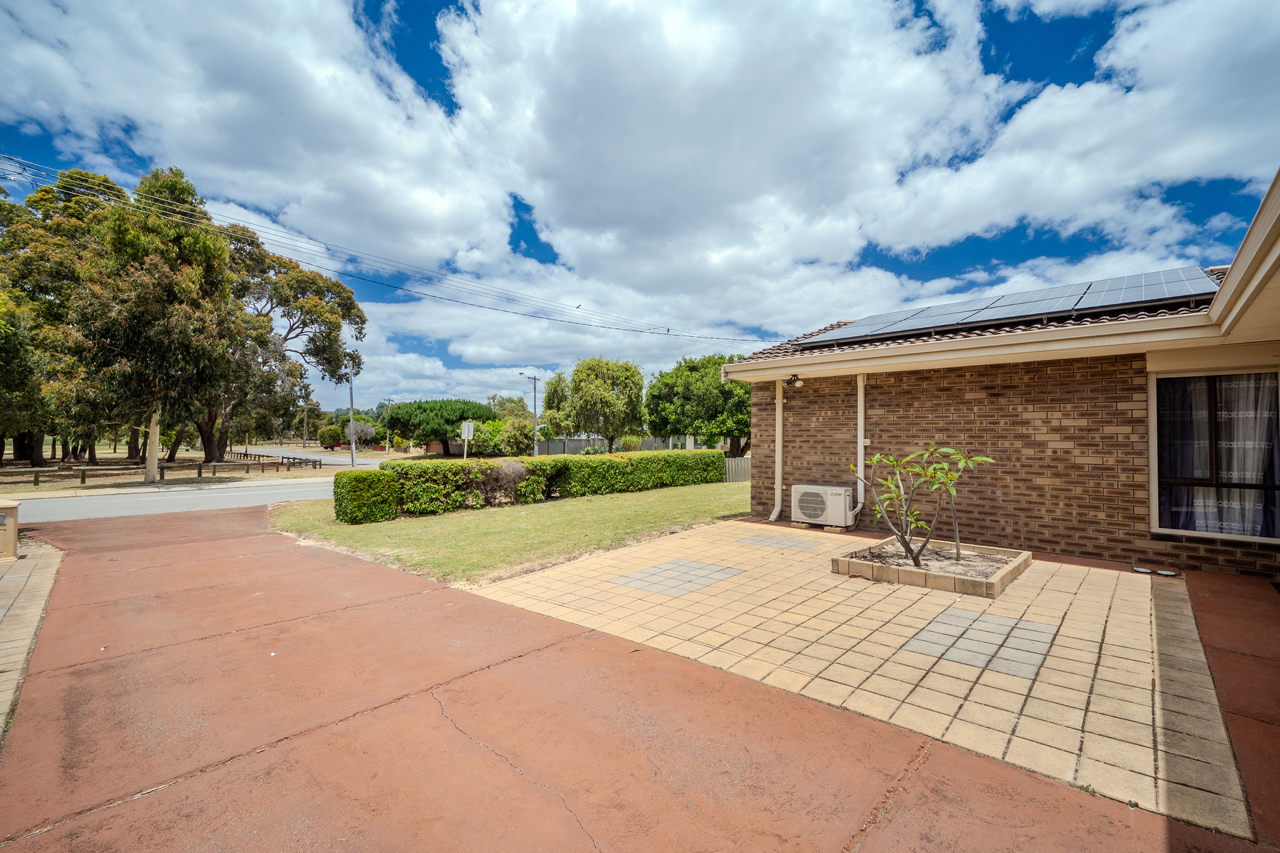 House for Sale Kelmscott