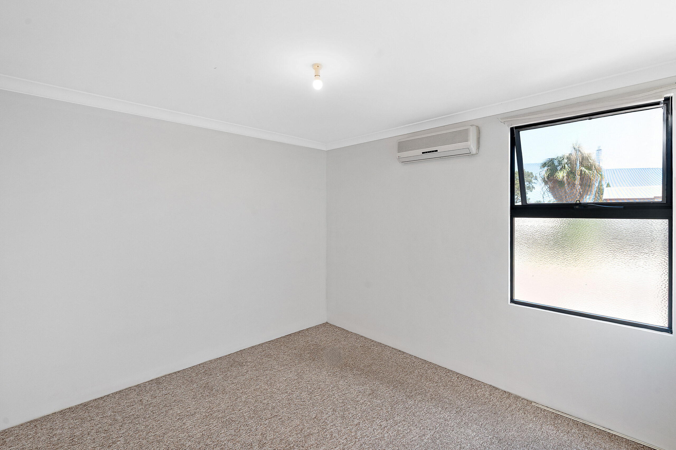 Home for Rent in Cannington