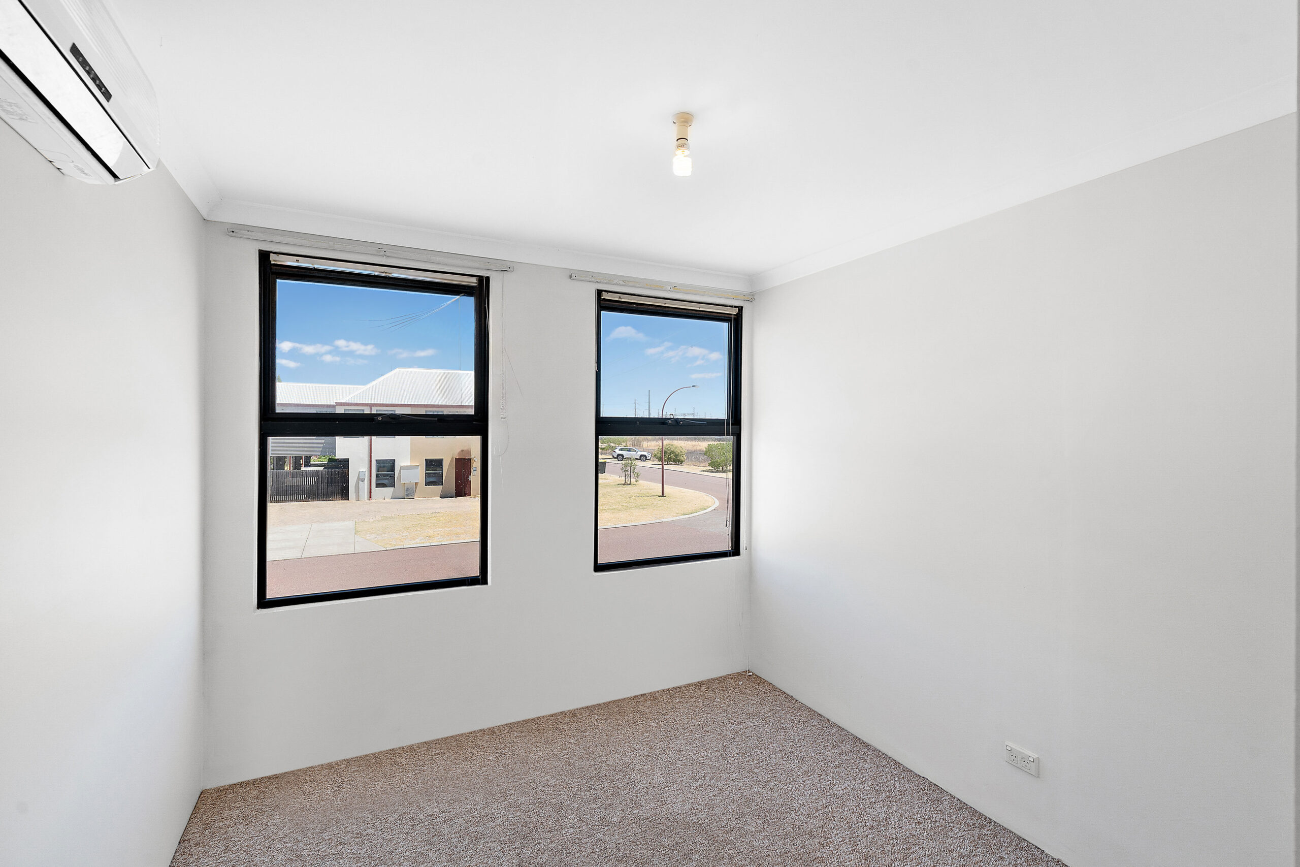 Home for Rent in Cannington