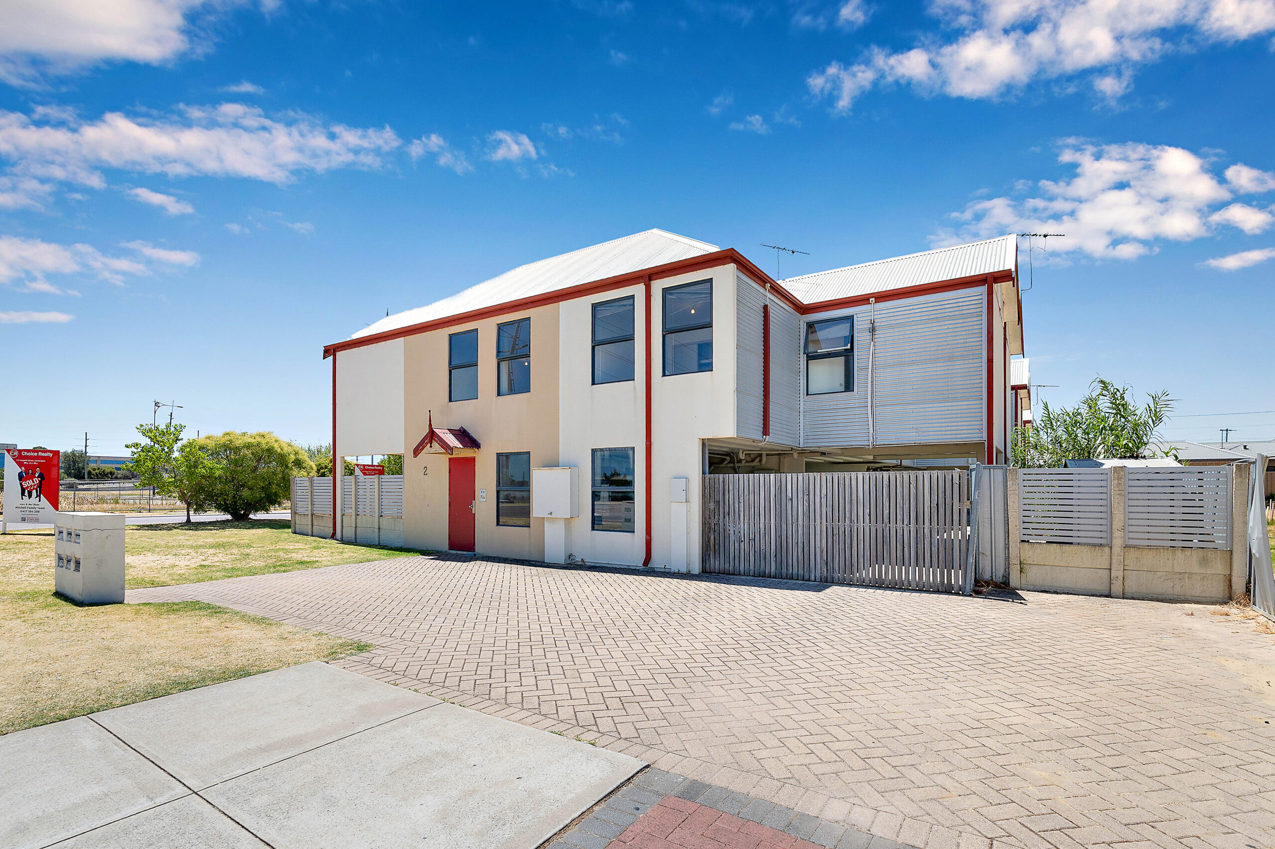 DSC05602 scaled $800 PER WEEK - 1/2 Hogarth Street, Cannington 1 Home for Rent in Cannington