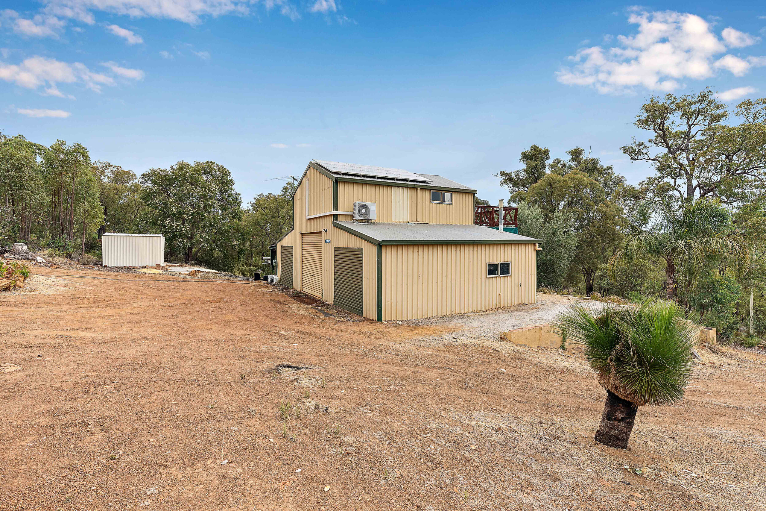 Acreage with Large Workshop Perth