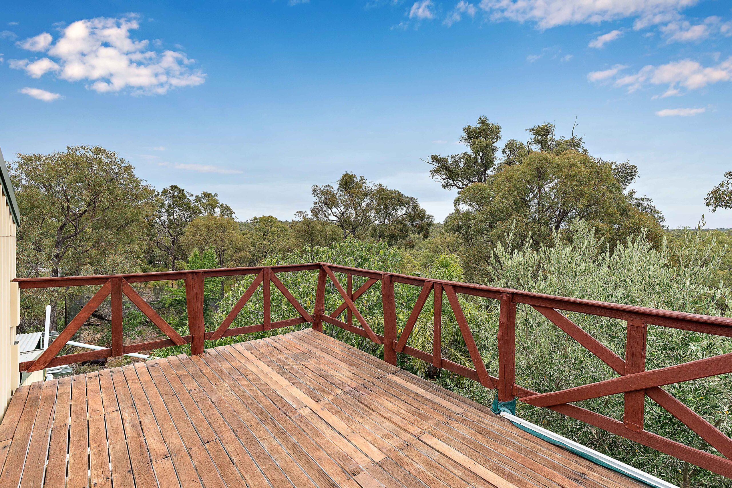 Acreage with Large Workshop Perth