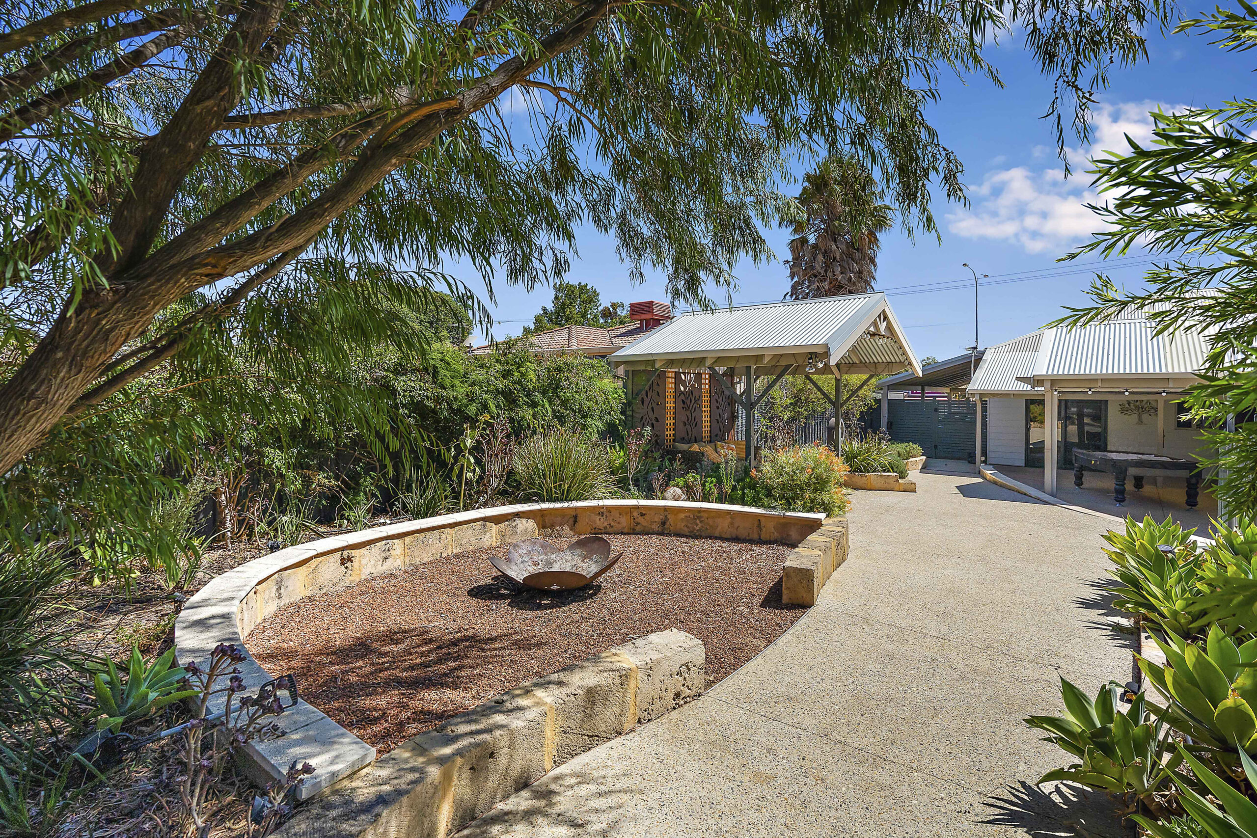 Home for Sale in Byford