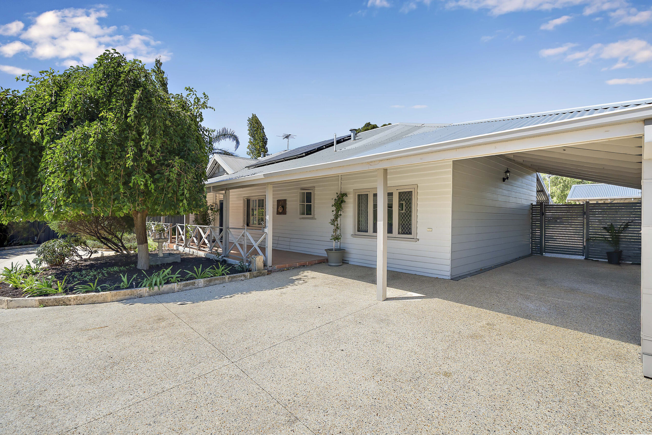 Home for Sale in Byford