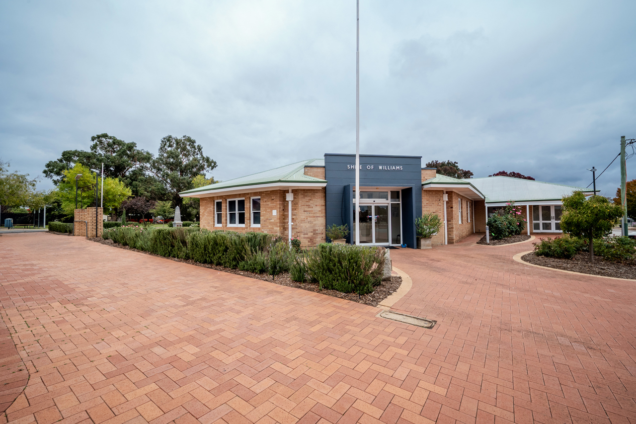 Home for Sale in Williams