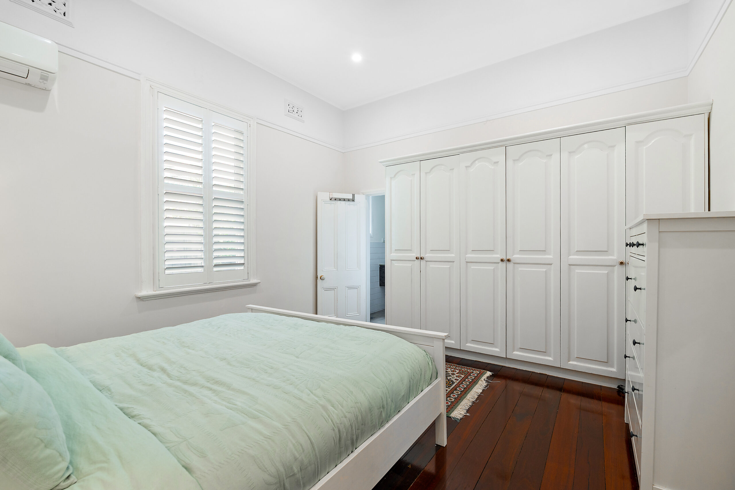 Home For Sale in Victoria Park