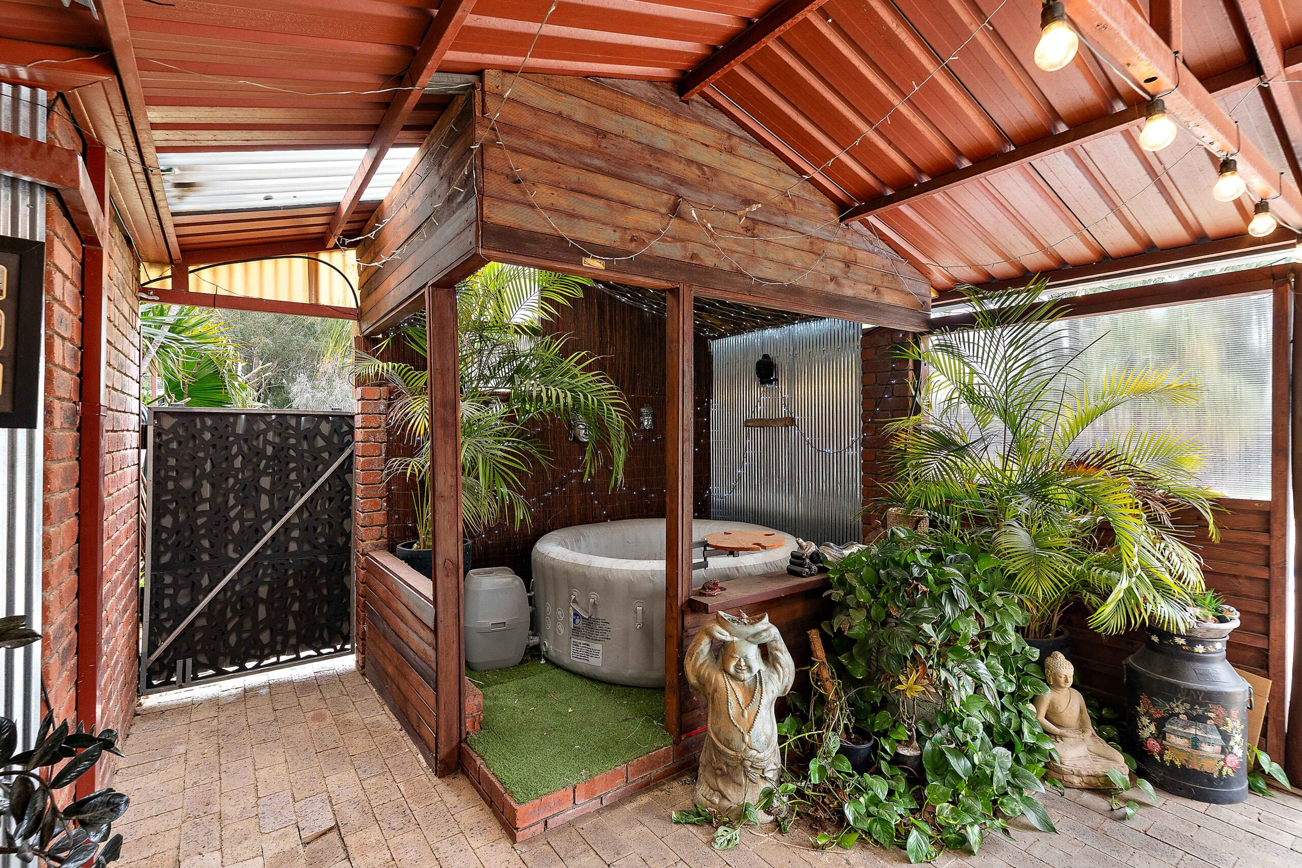 House for Sale in Upper Swan
