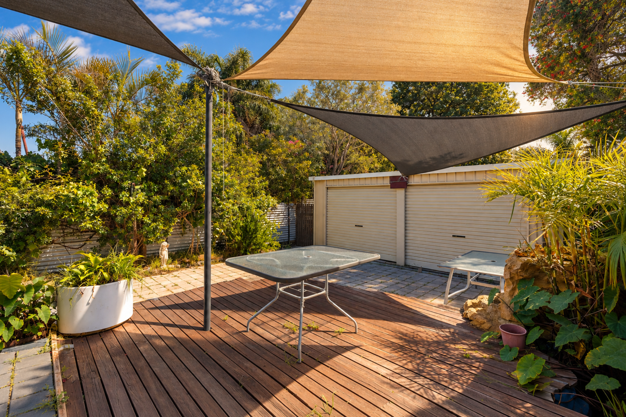 693m² property in Koongamia