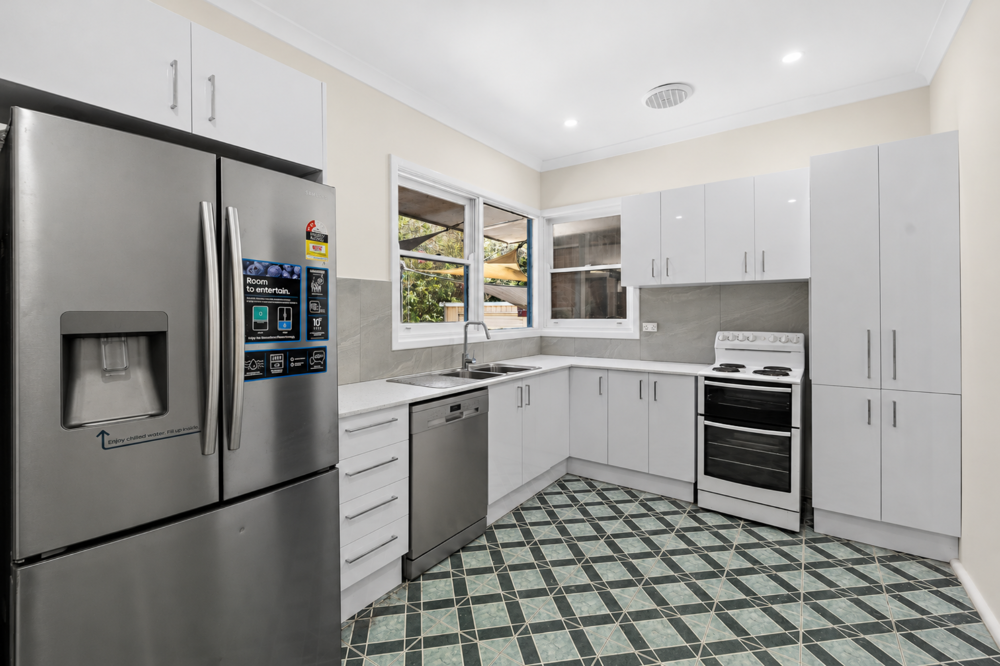 693m² property in Koongamia
